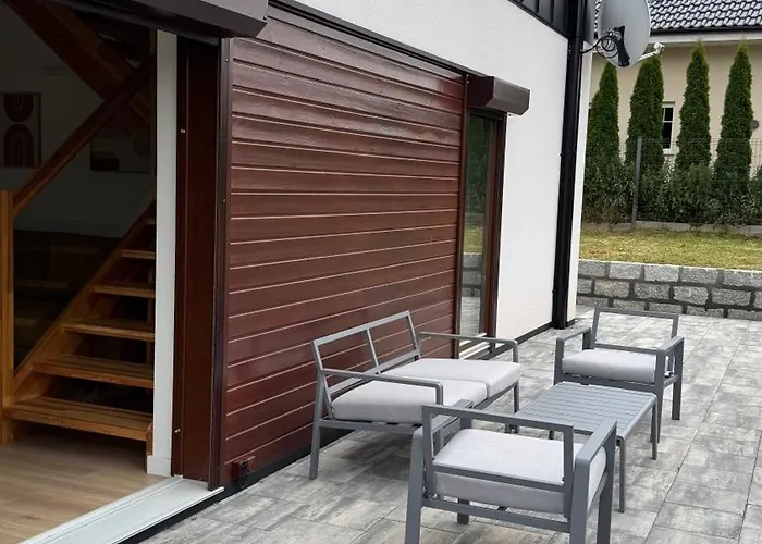 ヴィラ Dom Z Widokiem Miszkowice